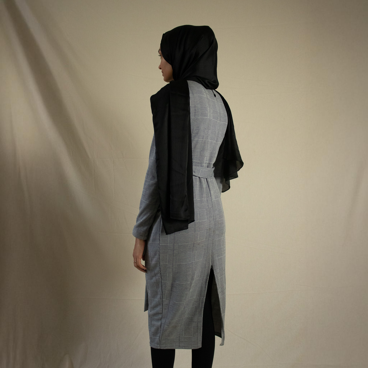 Plaid midi dress with belt